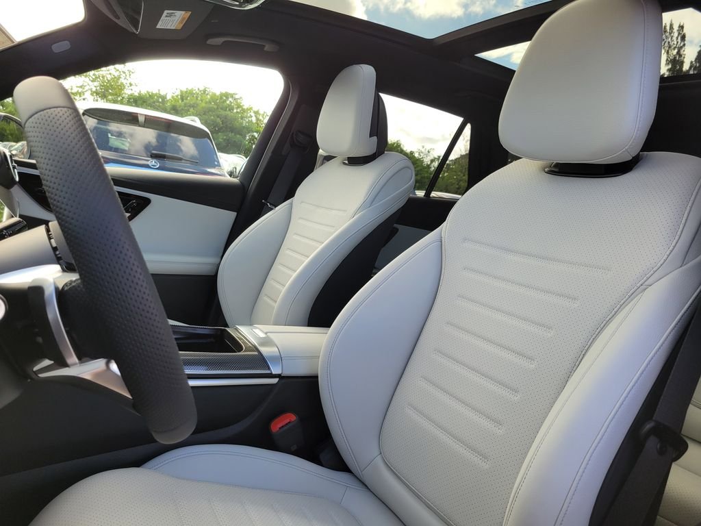 New 2026 Cirrus Silver Metallic Mercedes-Benz GLC 300 image 18