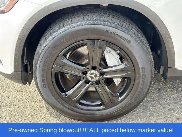 Used 2020 White Mercedes-Benz GLC 300 image 13
