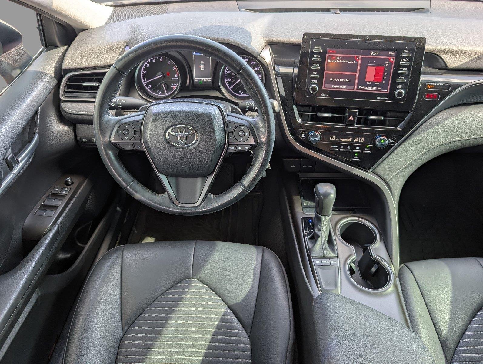 Used 2023 Ice Cap Toyota SE image 32