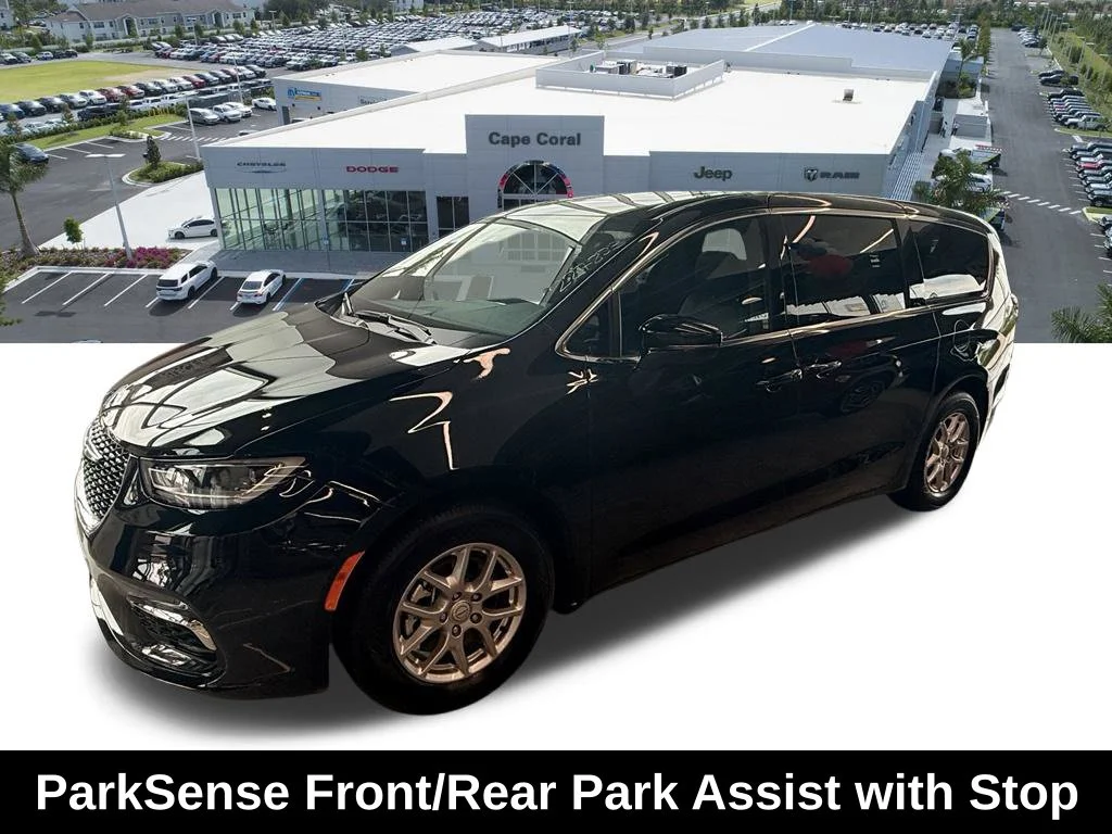 New 2026 Diamond Black Crystal Pearl-Coat Exterior Paint Chrysler Select image 6