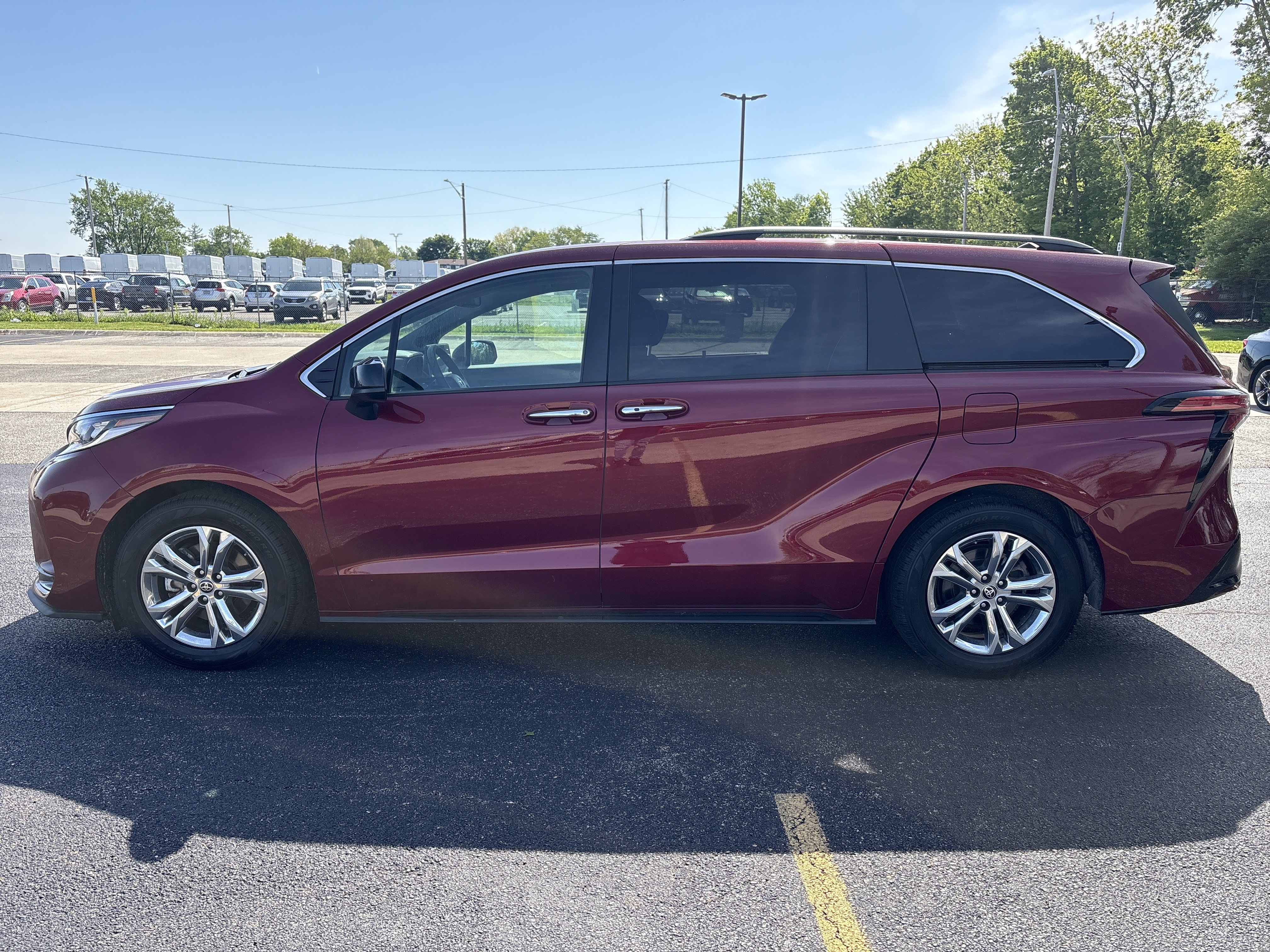 2022 Toyota Sienna XSE 7-Passenger AWD