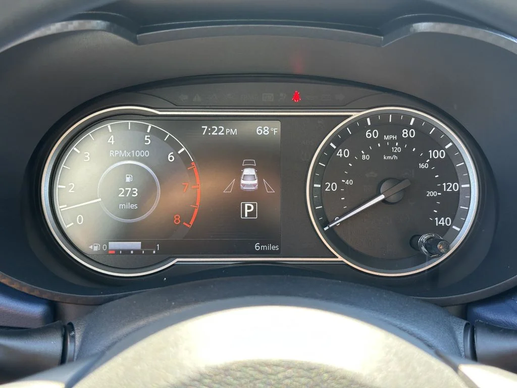 2025 Nissan Versa Sedan SV - Photo 14