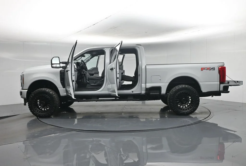 New 2026 Avalanche Ford XL image 34