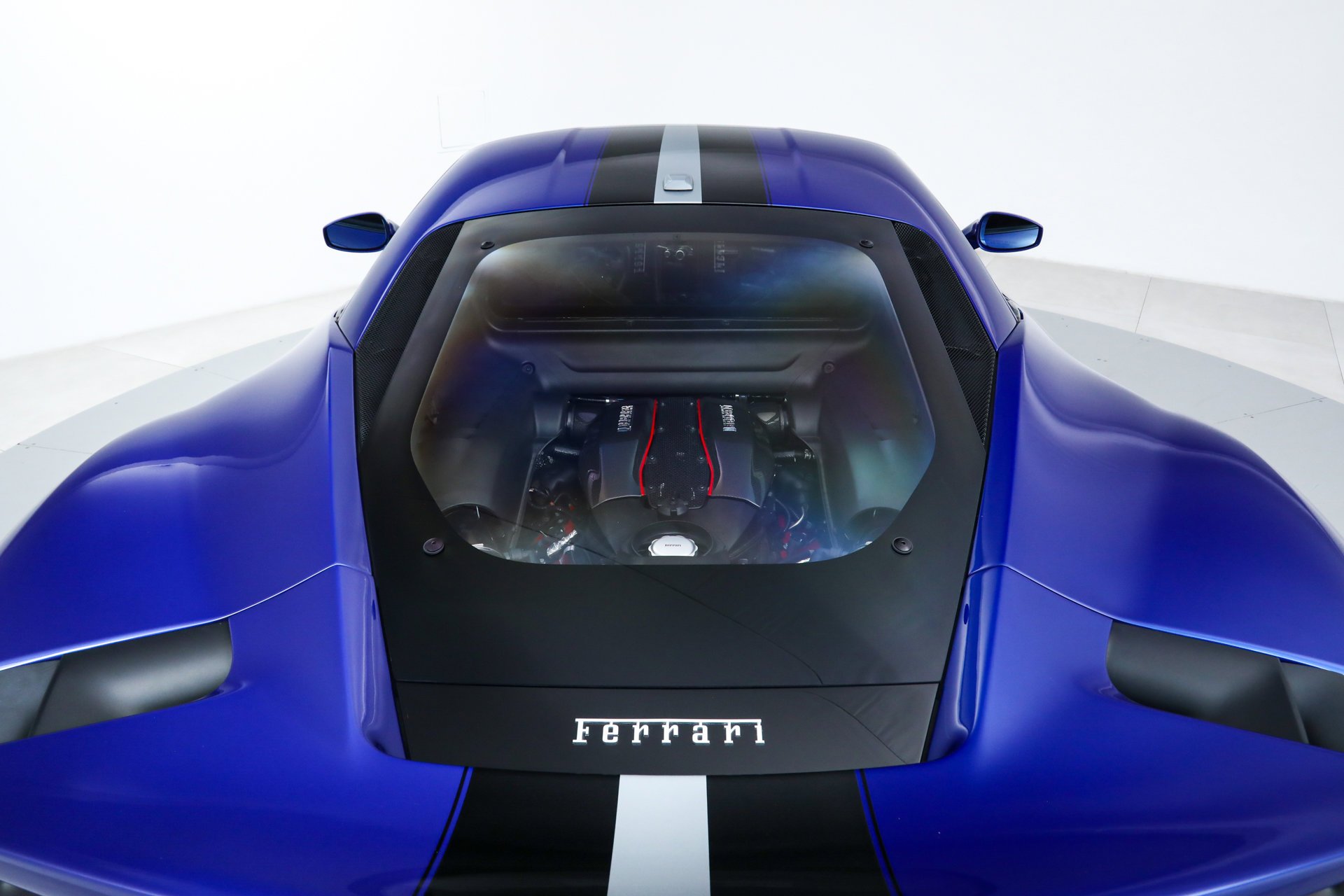 Used 2020 Blue Ferrari  image 34