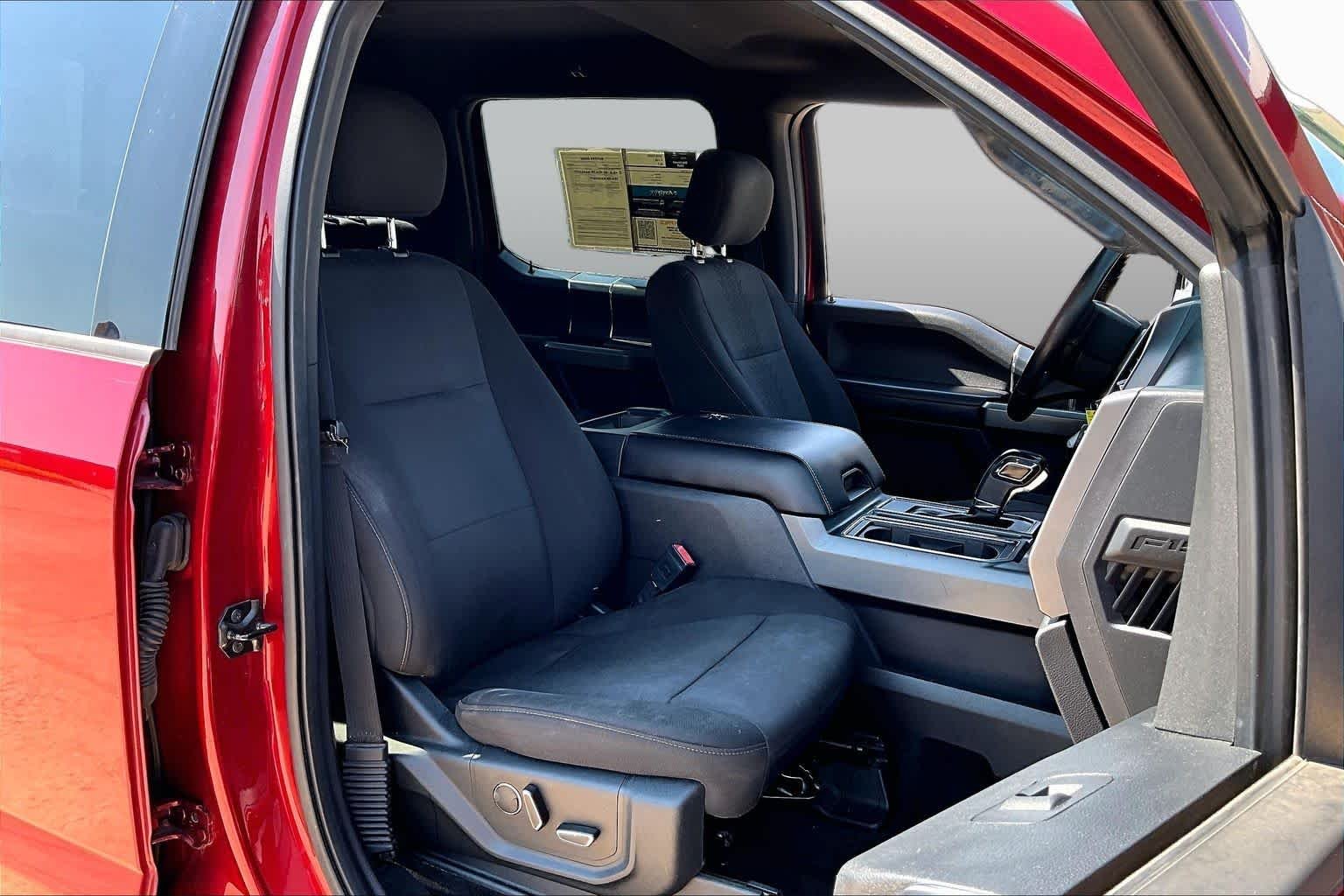 Used 2018 Ruby Red Metallic Tinted Clearcoat Ford XLT image 10