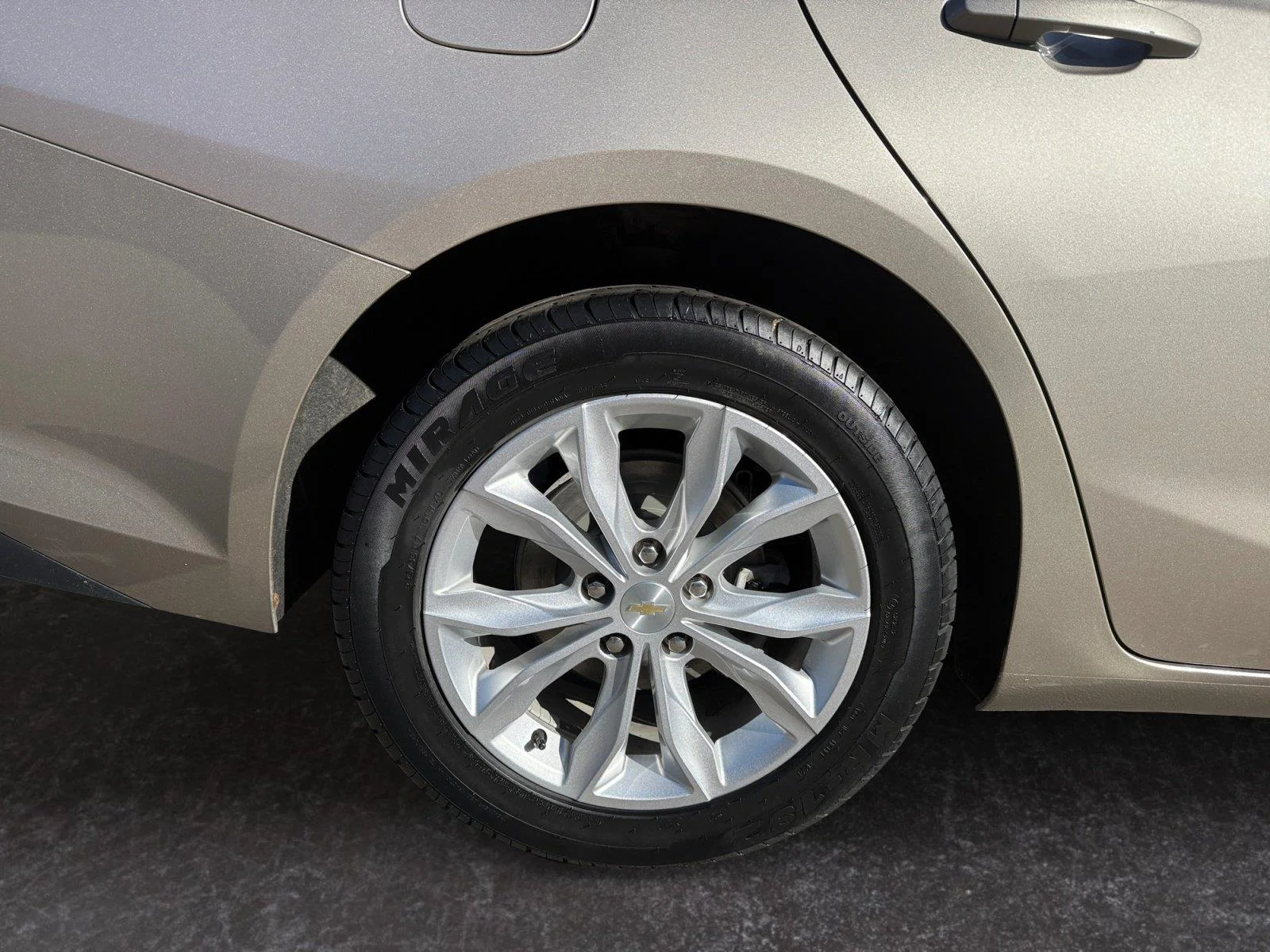 Used 2023 Gray Chevrolet 1LT image 15