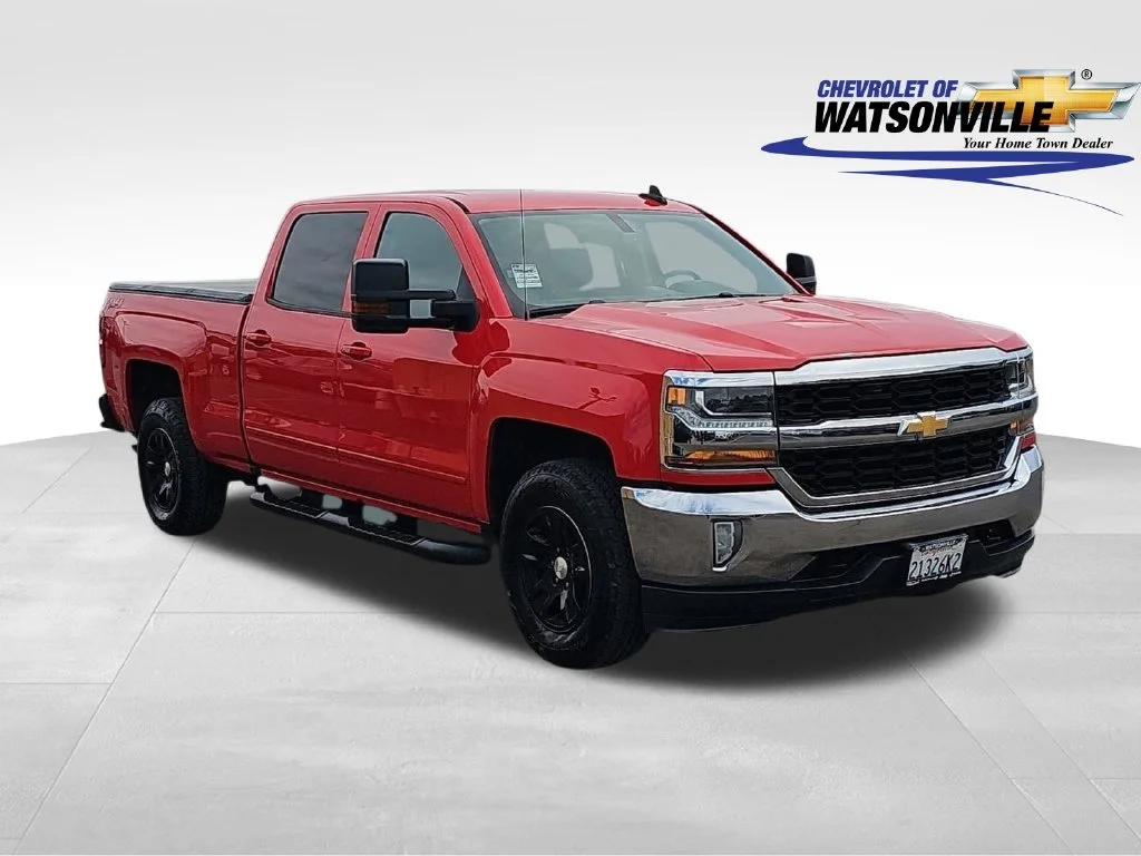 Used 2018 Red Chevrolet LT image 1