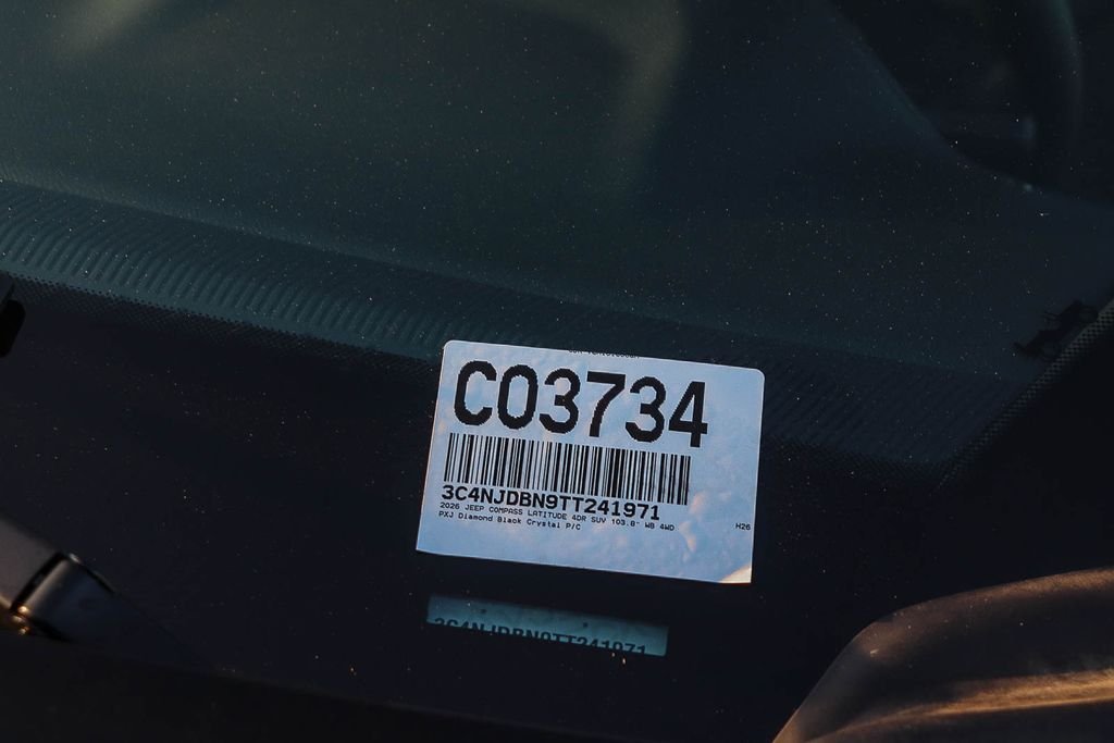 New 2026 Diamond Black Jeep Latitude image 30