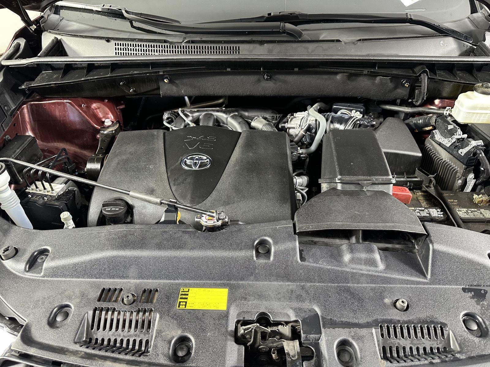 Used 2019 Ooh La La Rouge Mica Toyota LE image 4