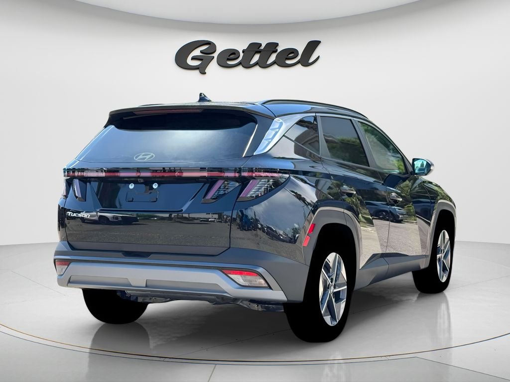 New 2026 Black Hyundai SEL Premium FWD image 8