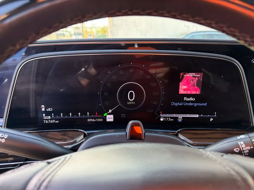 Used 2022 Black Cadillac Sport Platinum image 39