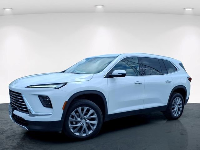 Used 2025 White Buick Preferred image 2