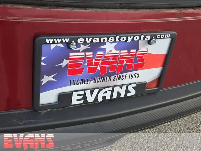Used 2022 Red Chevrolet RS image 30