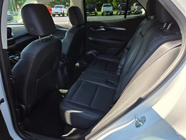 Used 2024 Summit White Buick Preferred image 11