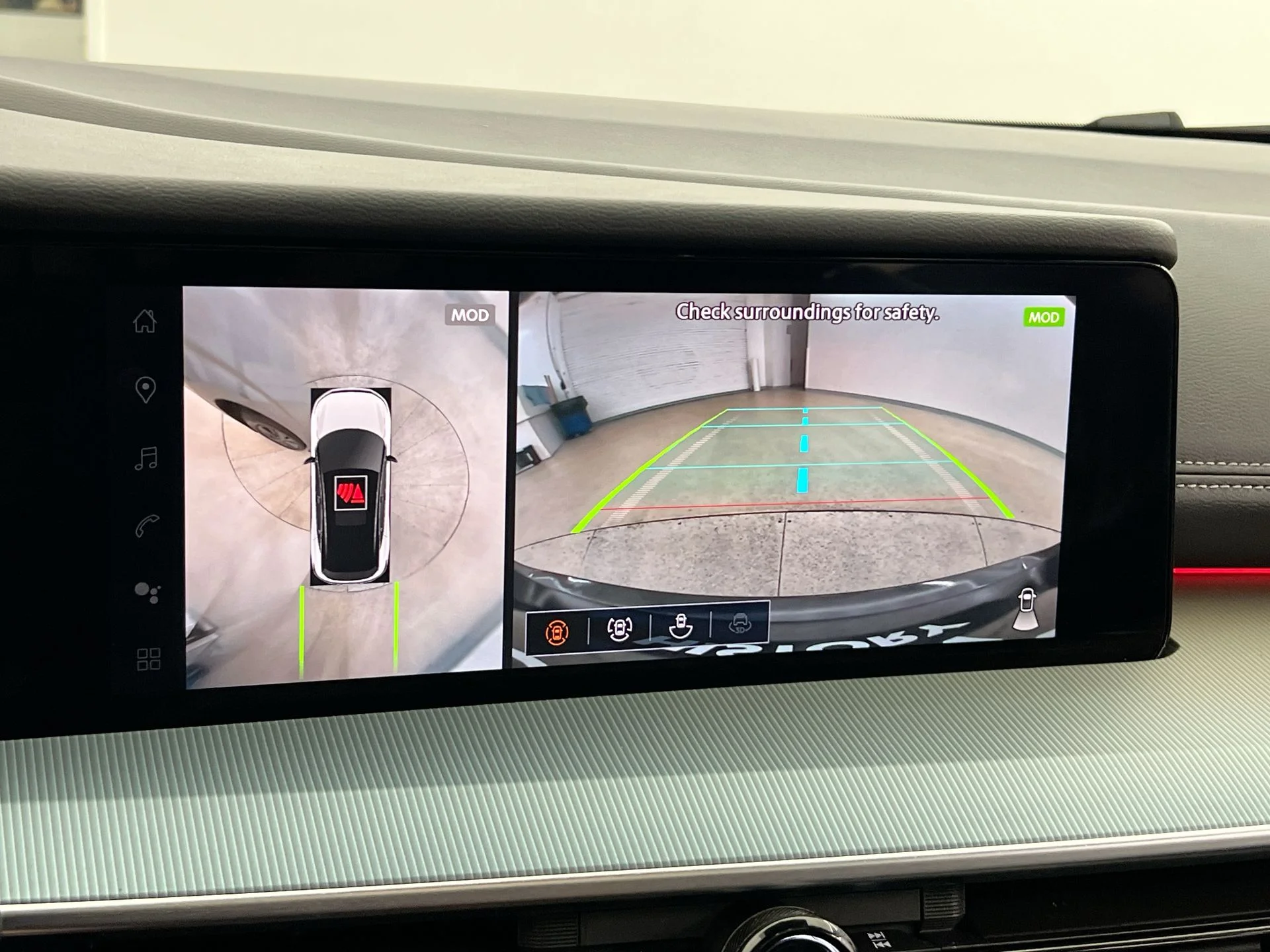 Used 2025 Gray Nissan SL image 35