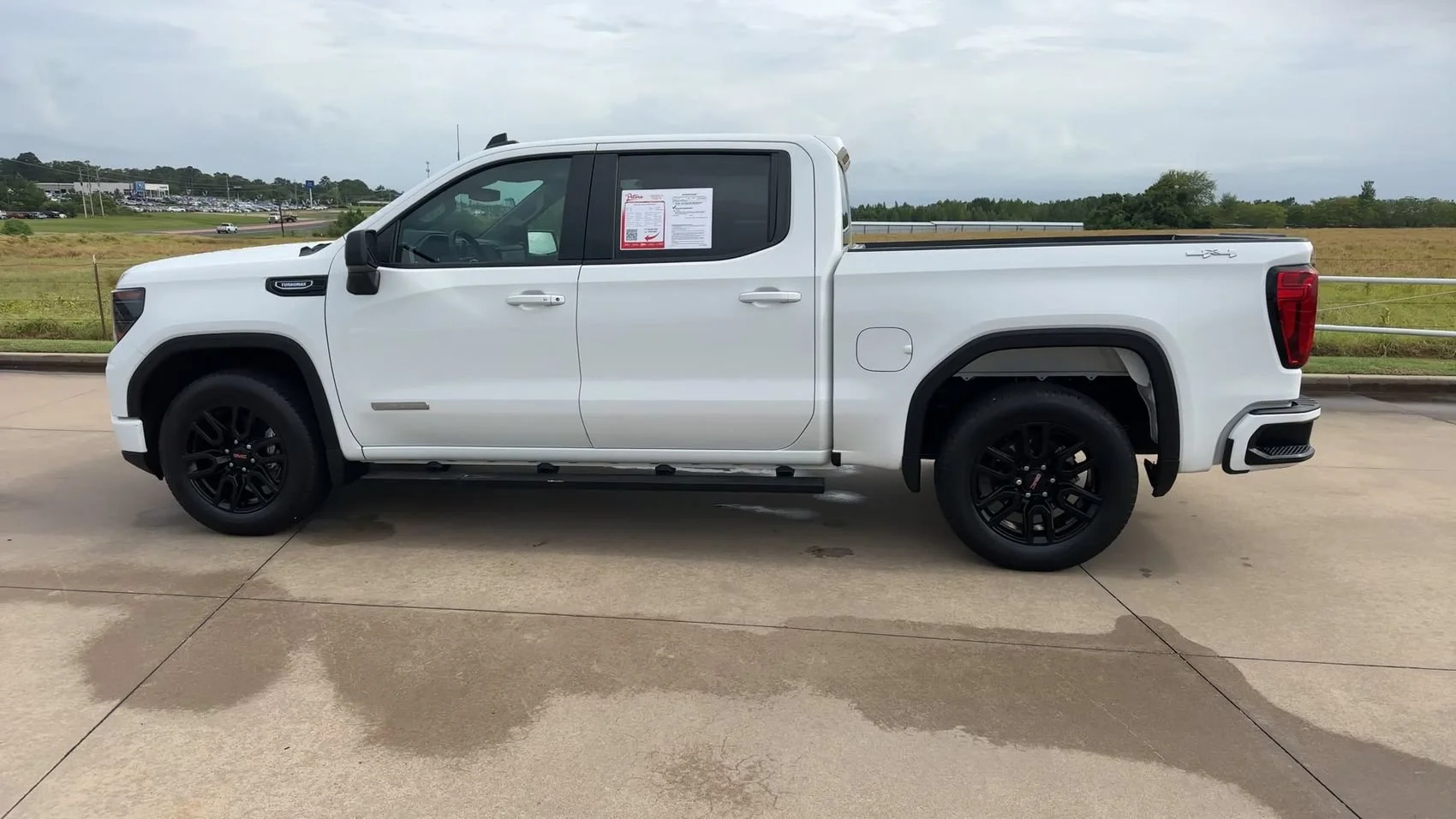 Used 2024 Summit White GMC Elevation image 6