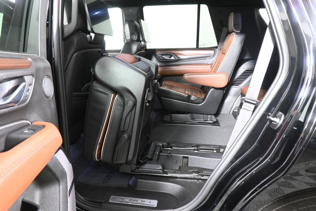 2024 GMC Yukon Denali Ultimate - Photo 36