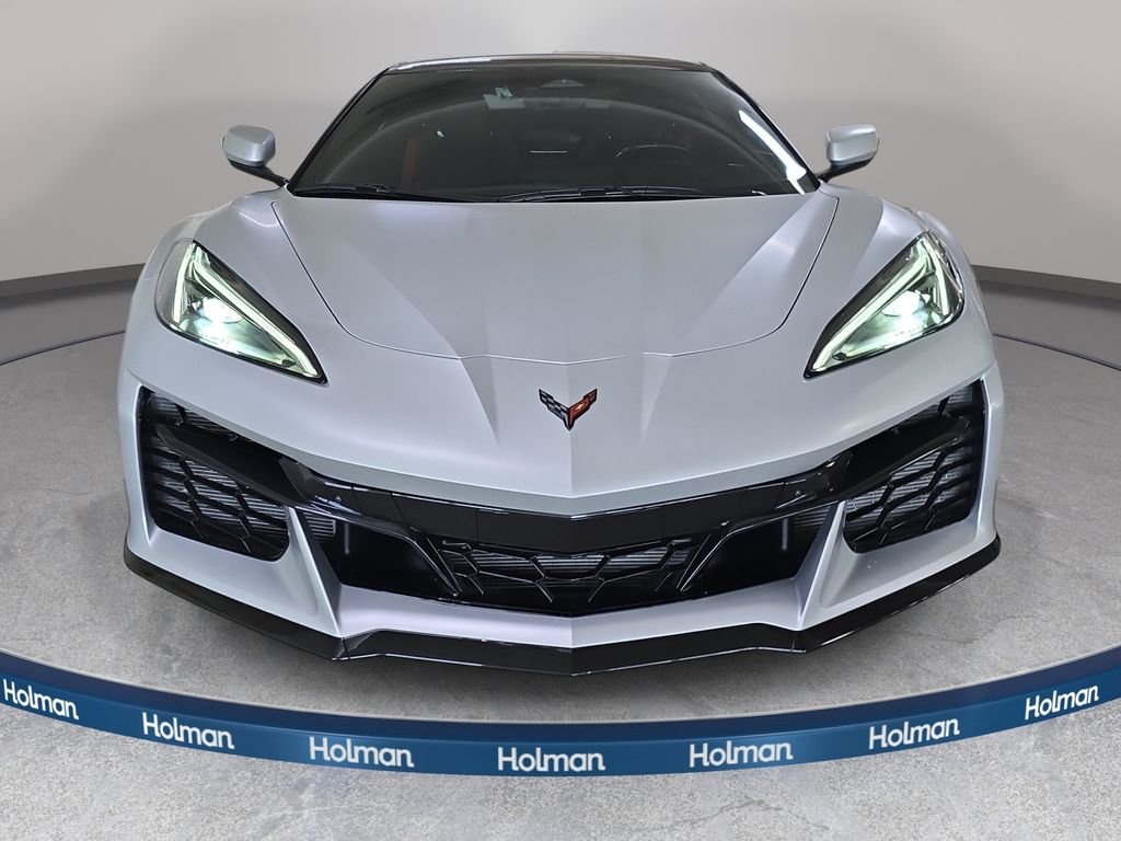 Used 2026 Blade Silver Metallic Chevrolet Z06 image 3