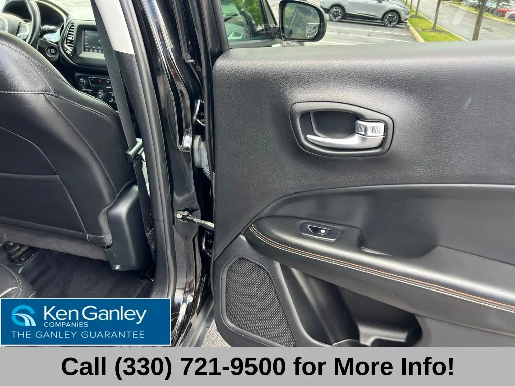 Used 2019 Black Jeep Latitude image 54