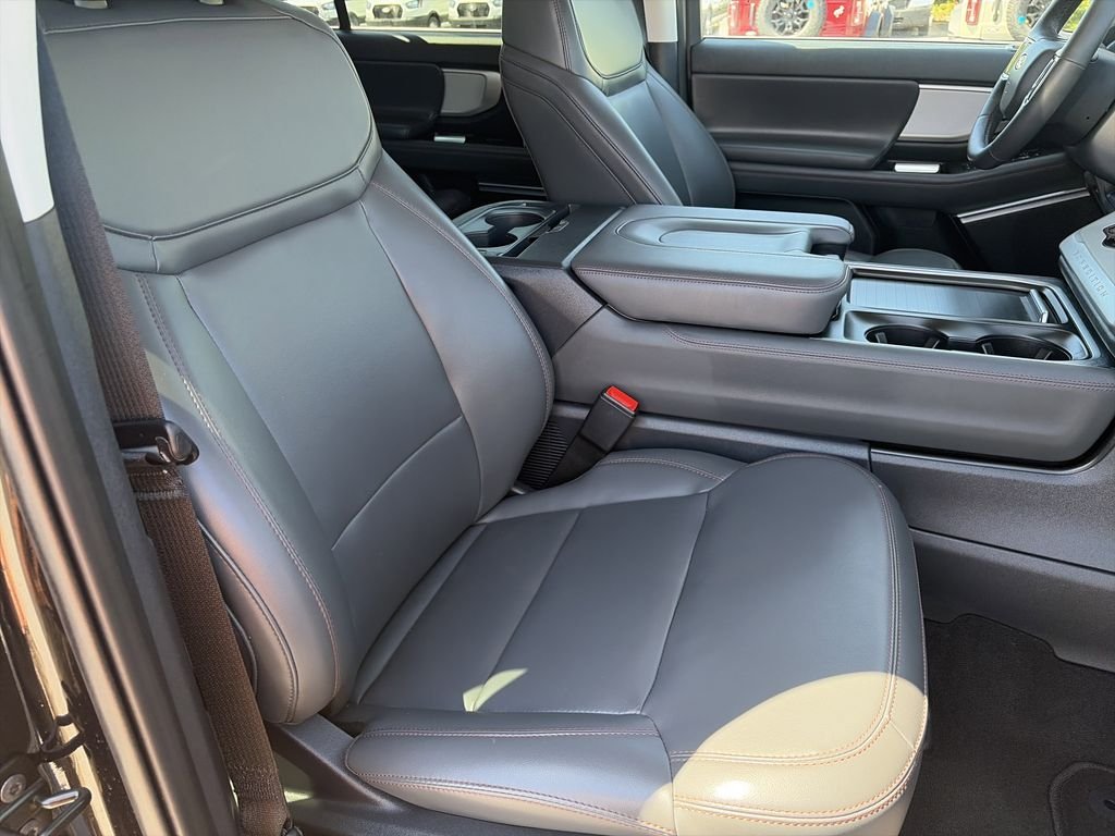 Used 2025 Black Ford Active image 35