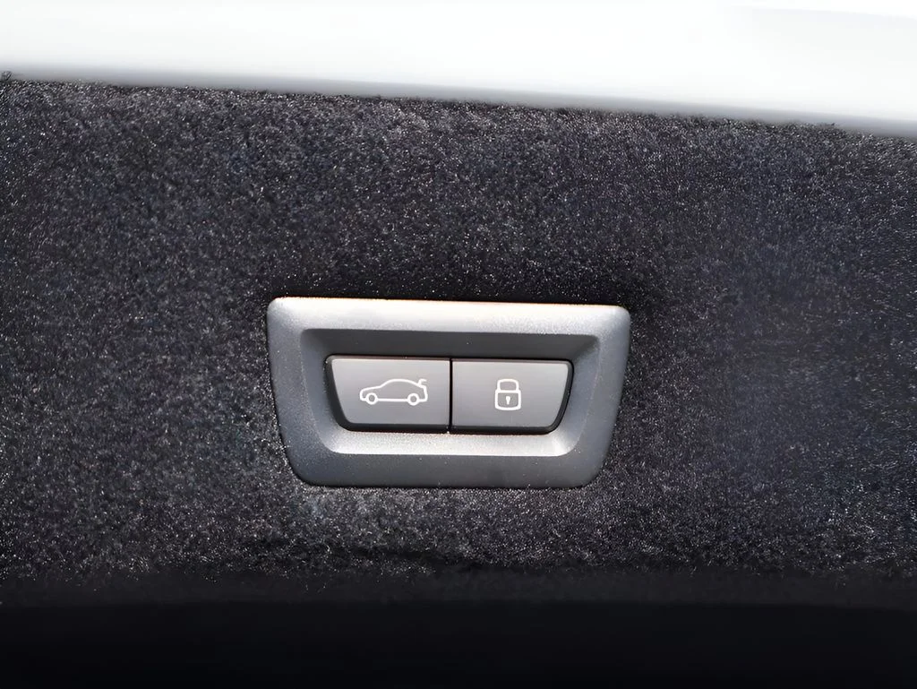 2025 BMW 7 Series 740i - Photo 18