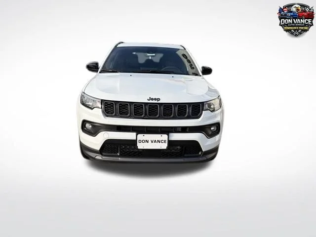 New 2026 Bright White Clearcoat Jeep Latitude image 8
