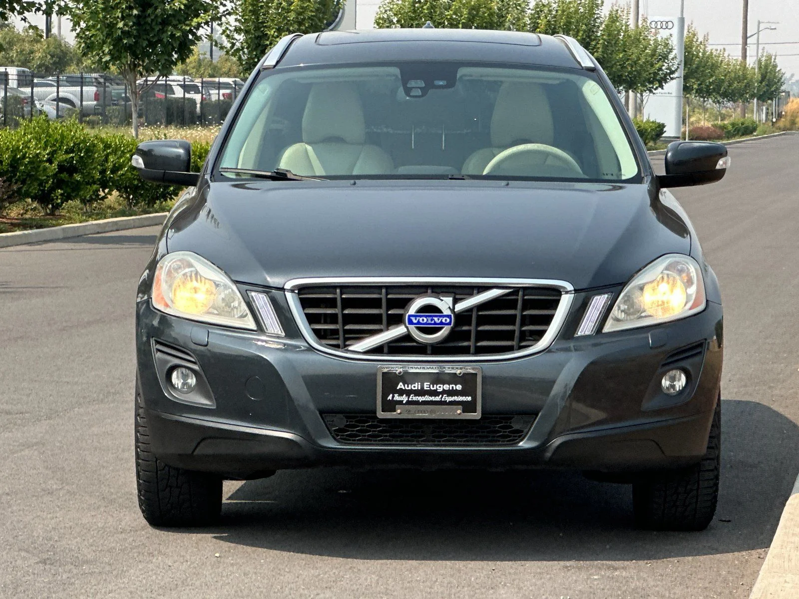 Used 2010  Volvo T6 image 8