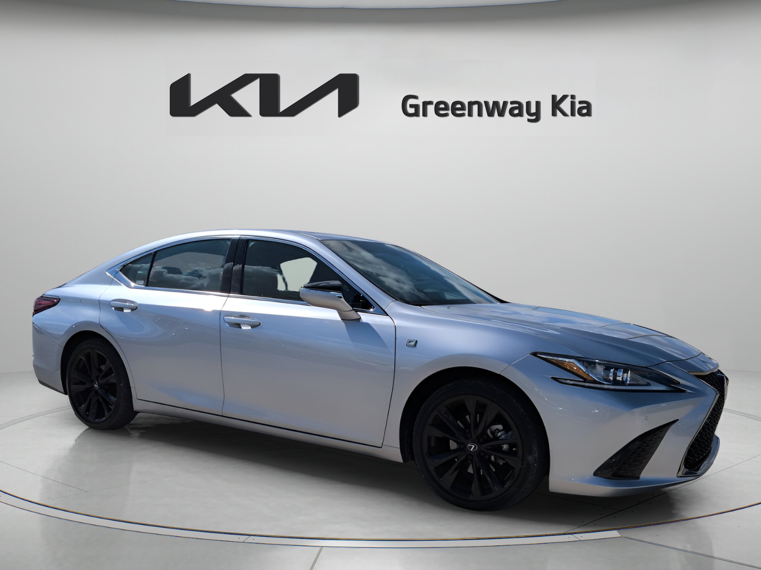 Used 2022 Iridium Lexus 350 F Sport image 2