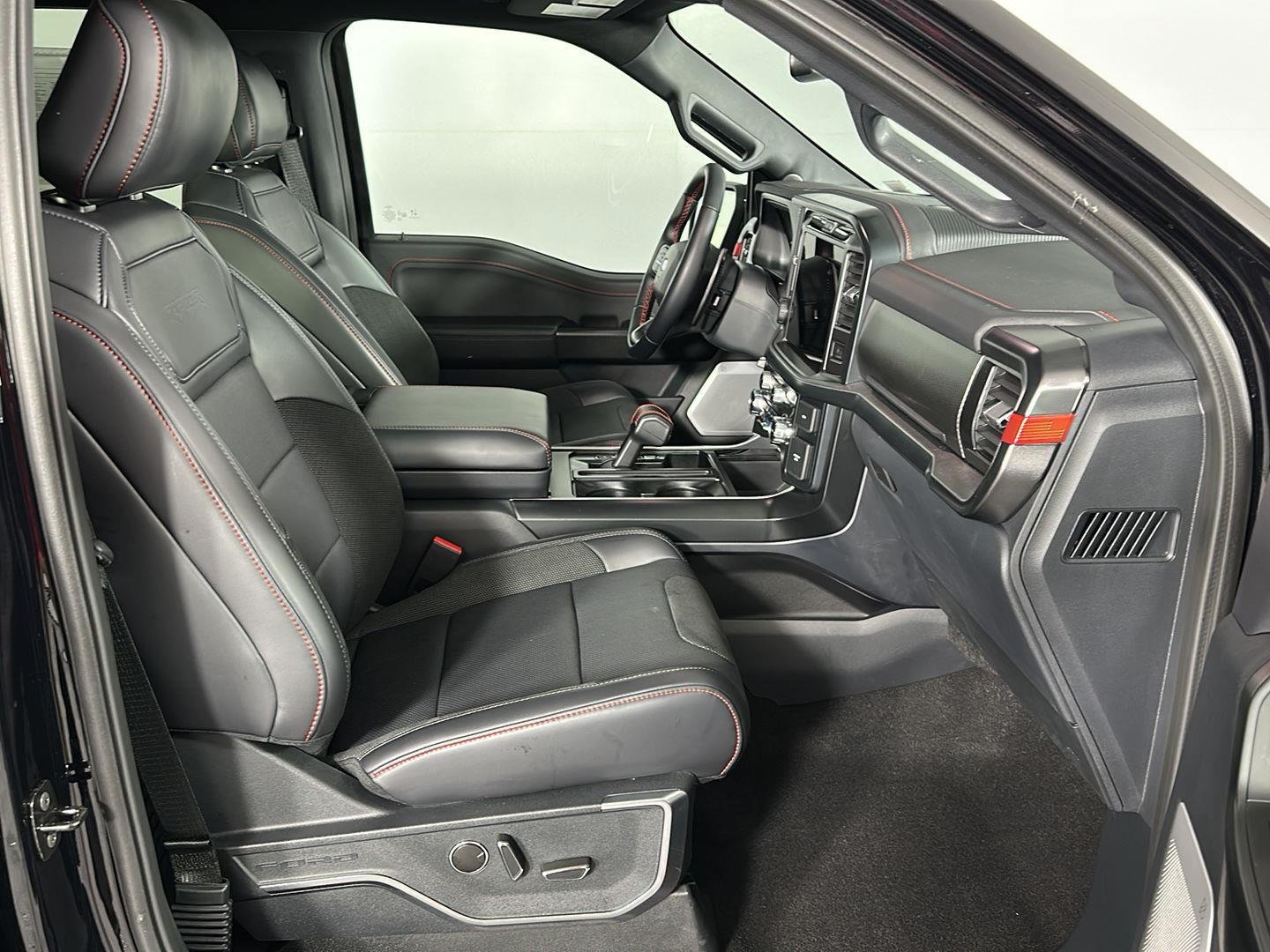 Used 2025 Agate Black Metallic Ford Raptor image 5