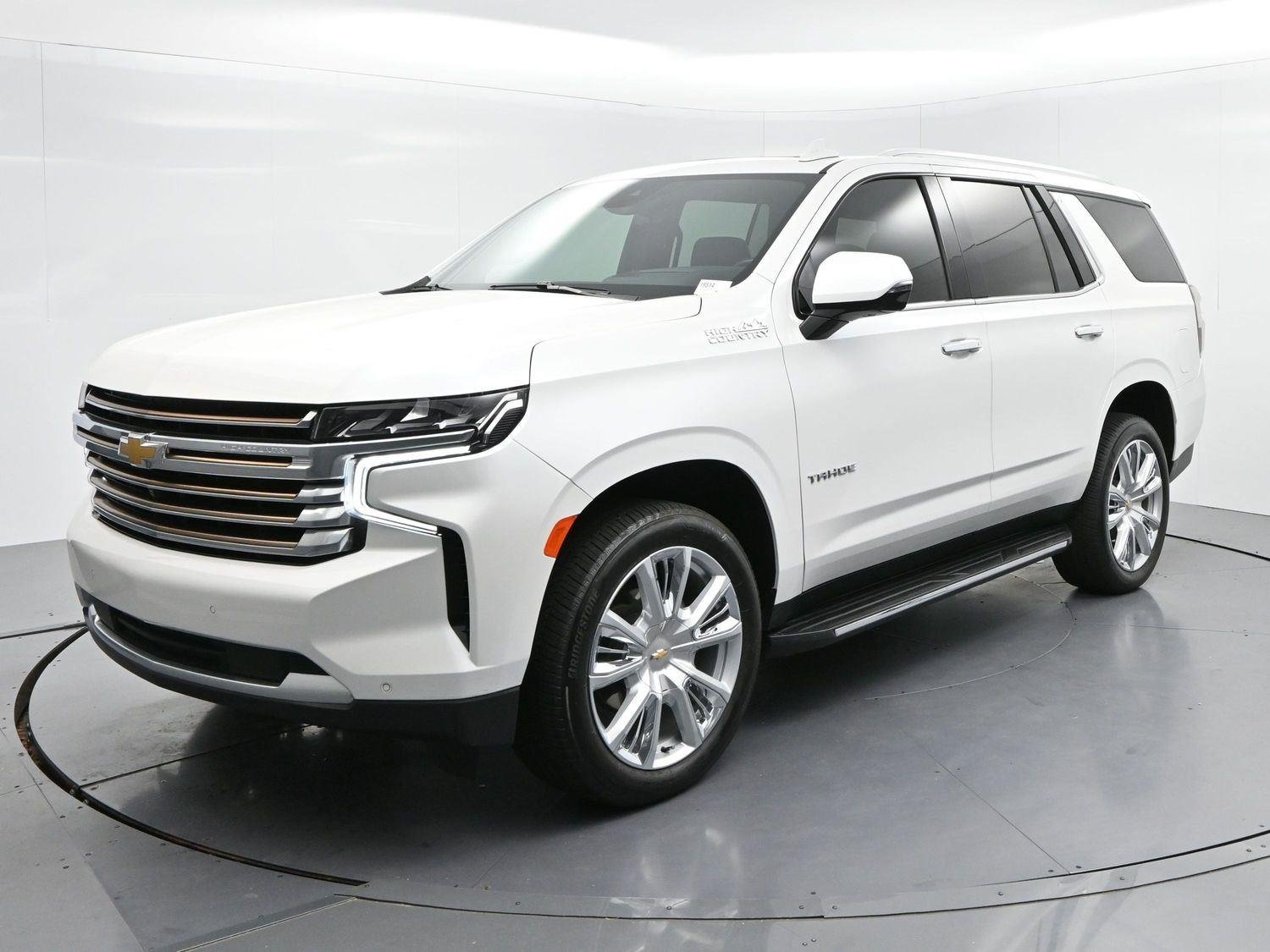 Used 2024 Iridescent Pearl Tricoat Chevrolet High Country image 3