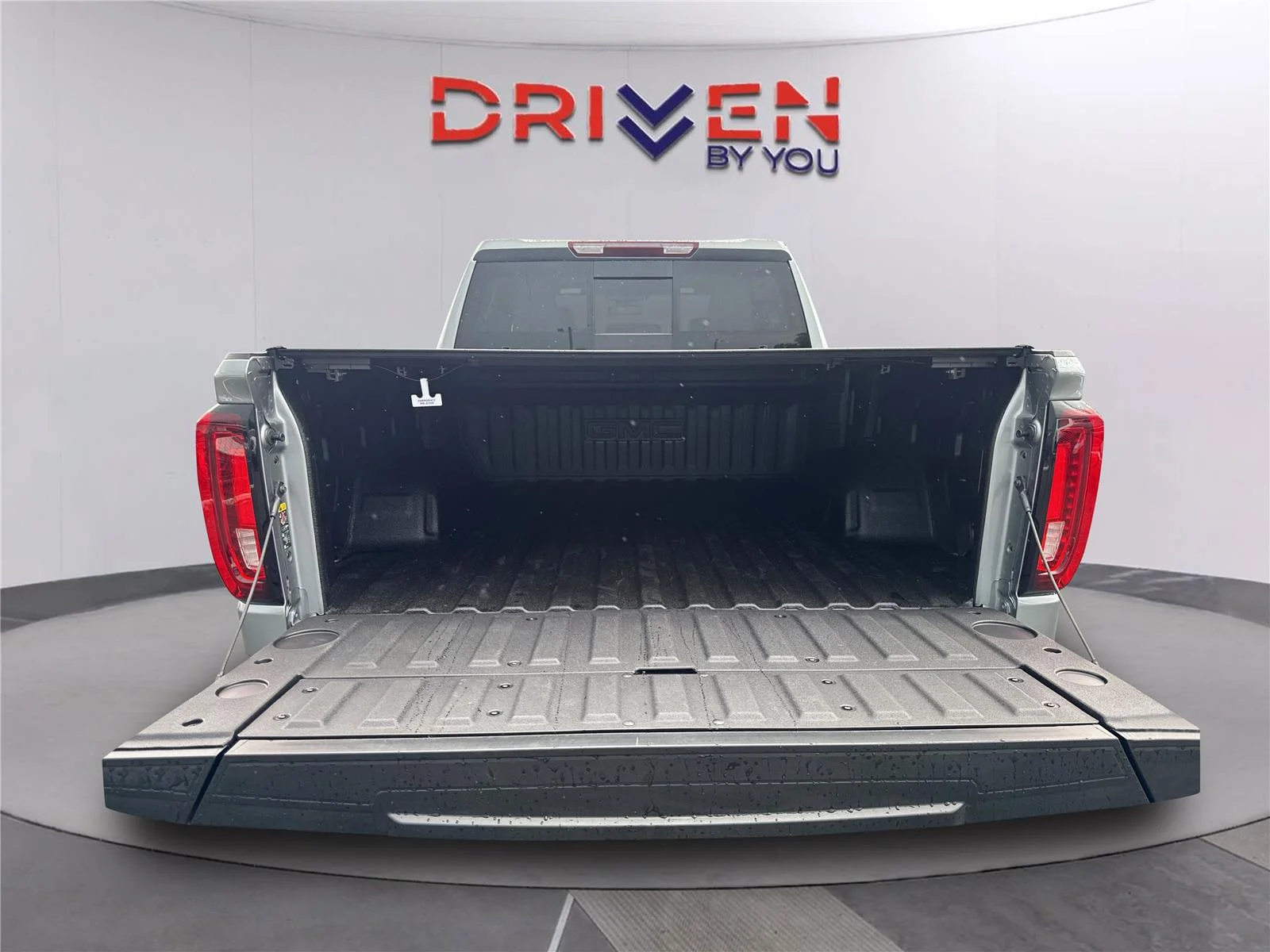 2026 GMC Sierra 1500 SLT - Photo 34