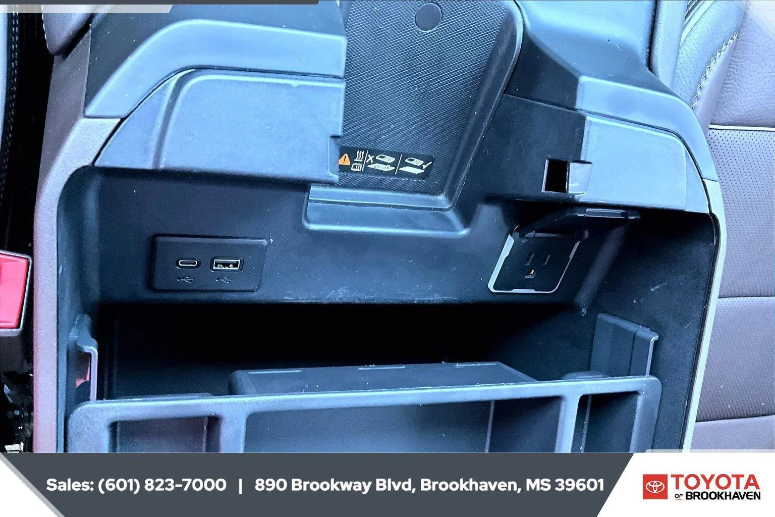 Used 2023 Sterling Metallic GMC Denali image 23