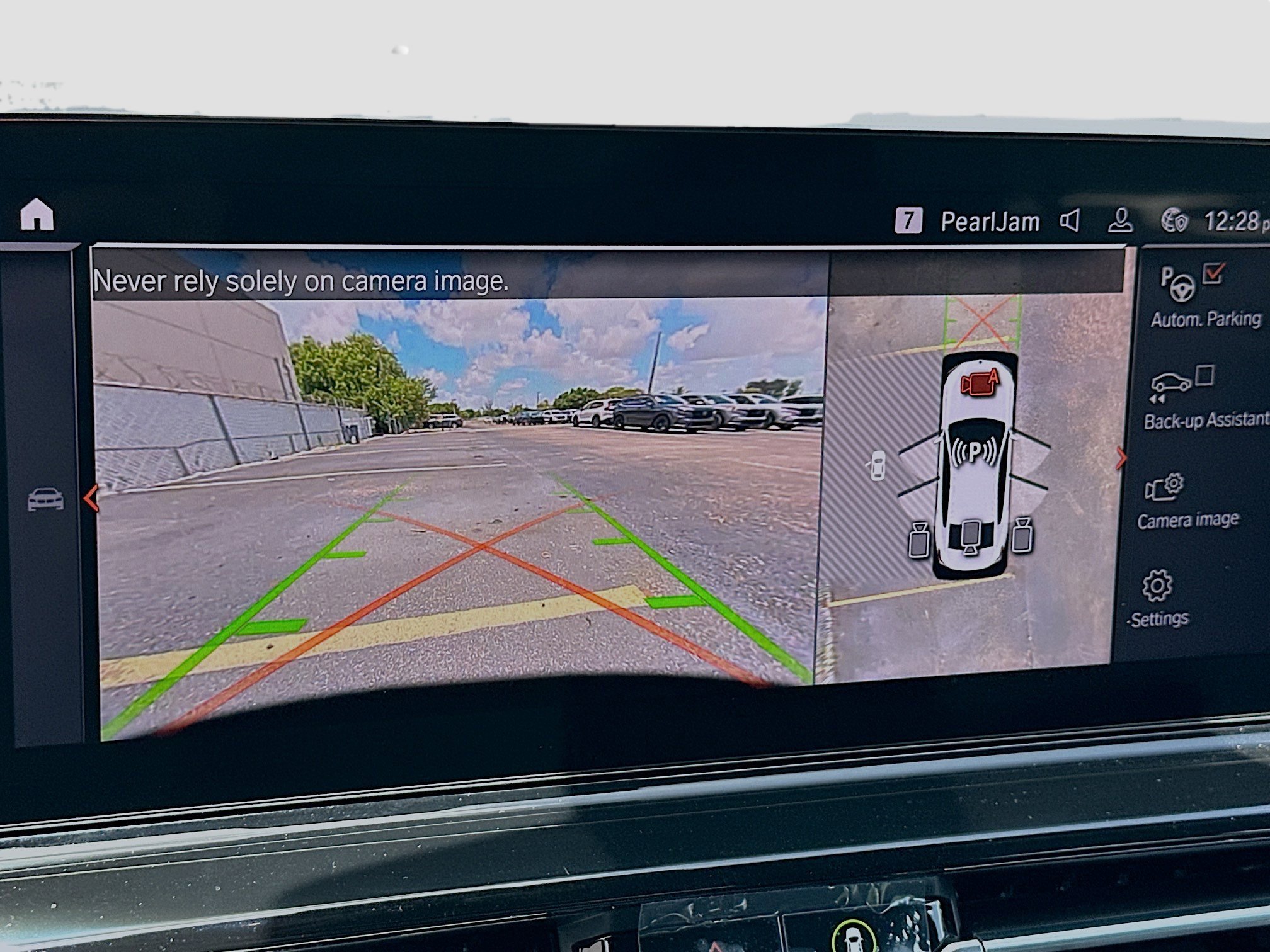 2026 BMW 8 Series M850i - Photo 12