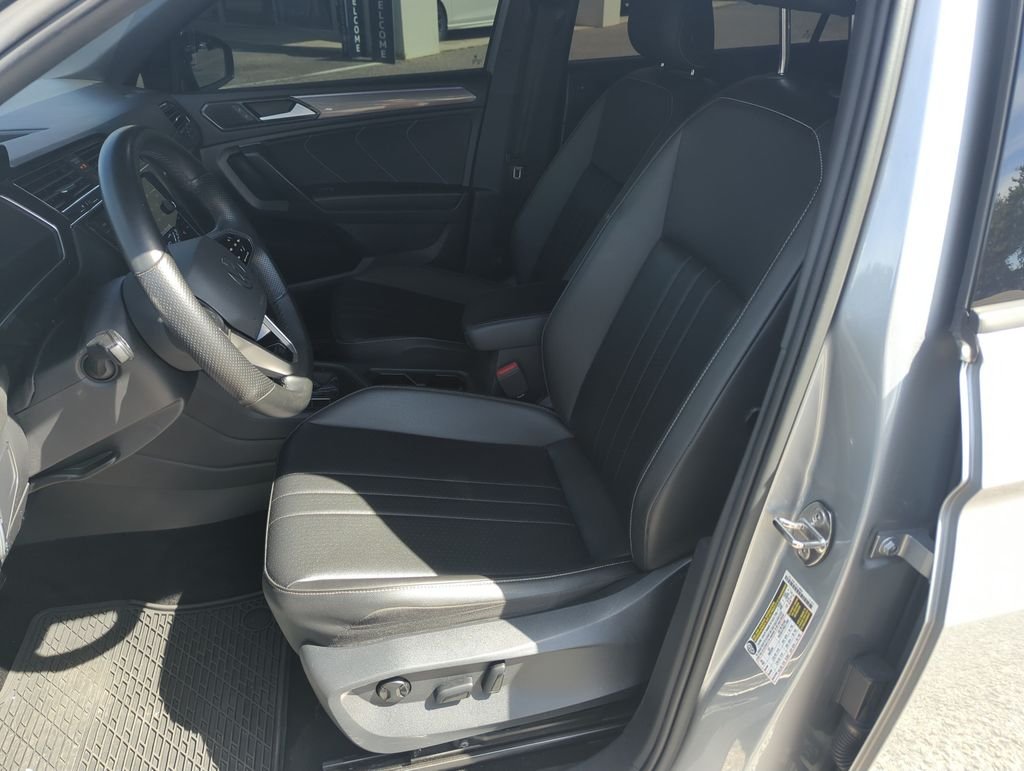 Used 2022 Silver Volkswagen 2.0T SE R-Line Black image 12