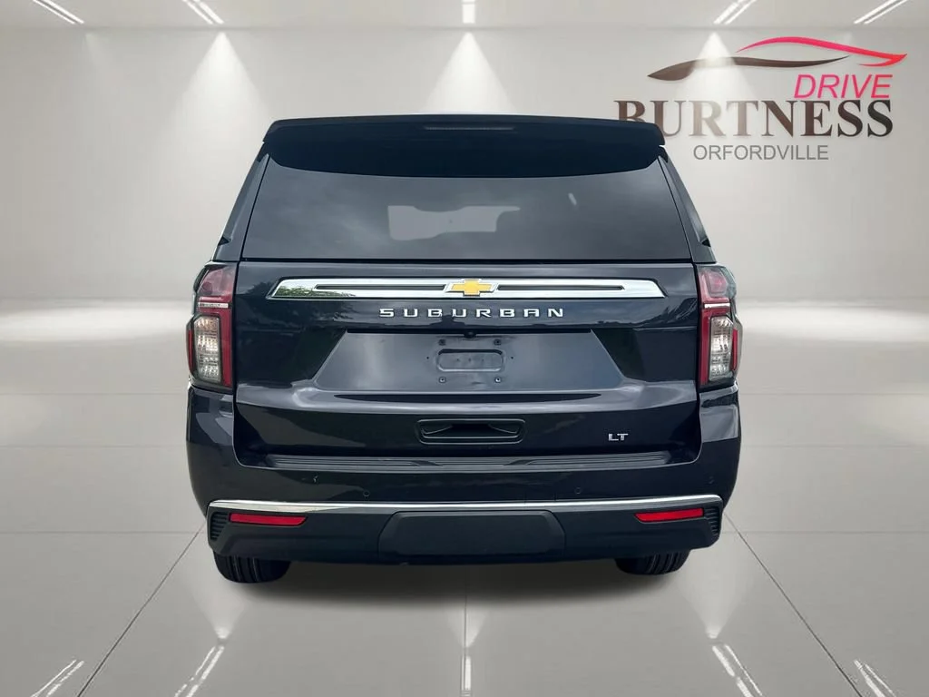 2022 Chevrolet Suburban LT - Photo 7