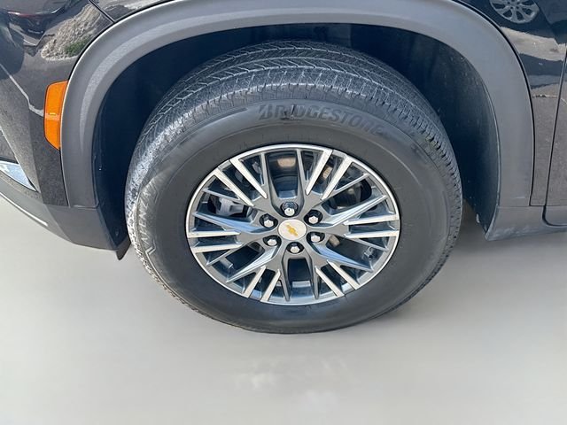 2024 Chevrolet Traverse LS - Photo 29