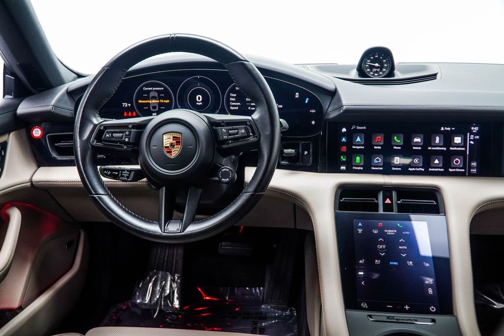 Used 2024 White Porsche Base image 25