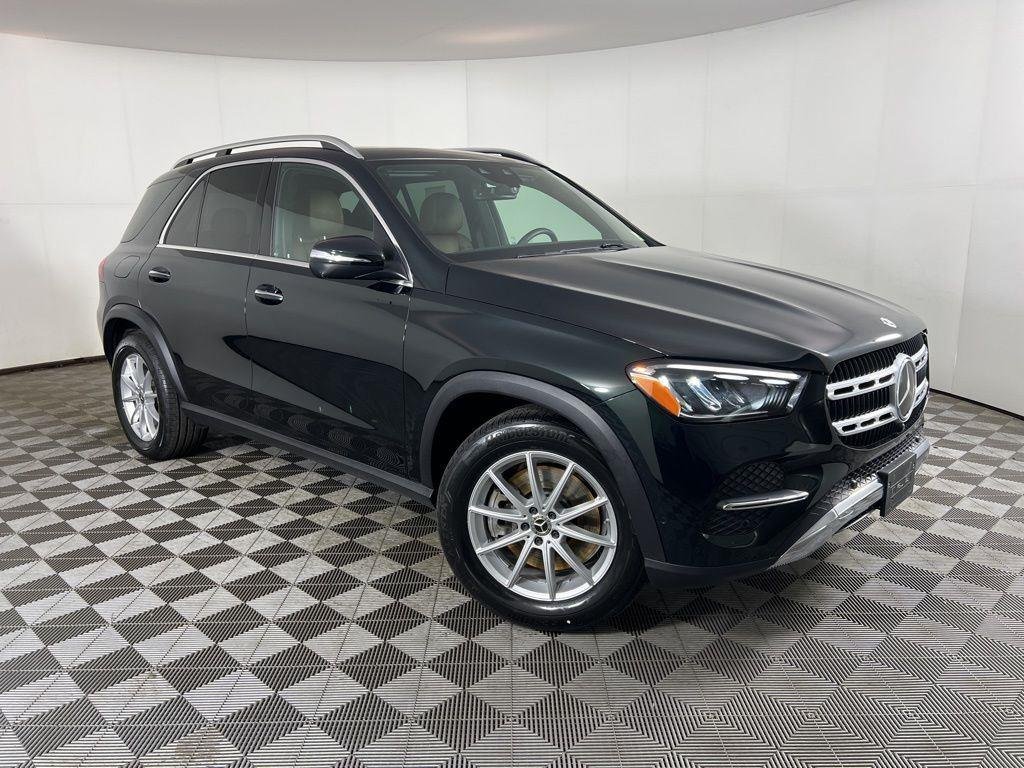 Certified Used 2025 Emerald Green Metallic Mercedes-Benz GLE 450e image 24