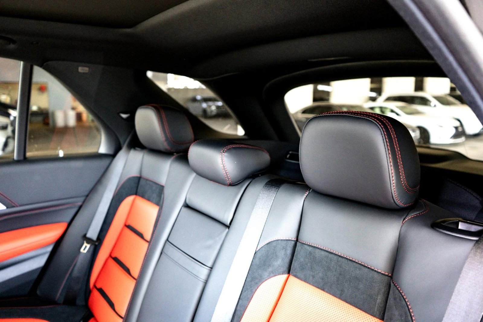 2025 Mercedes-Benz GLE AMG GLE 53 - Photo 56
