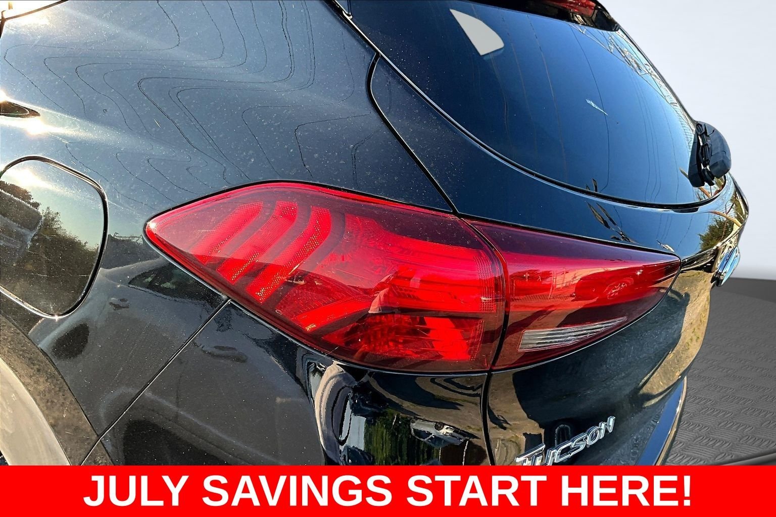 Used 2019 Black Hyundai SE image 22