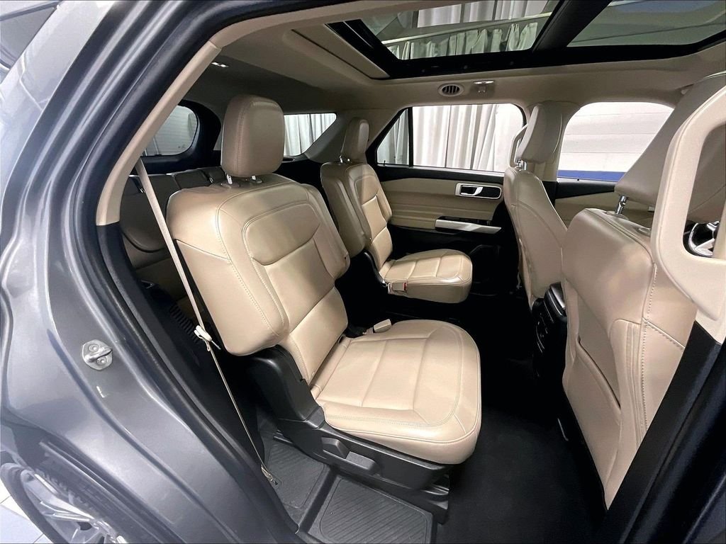 Used 2023 Gray Ford XLT image 16