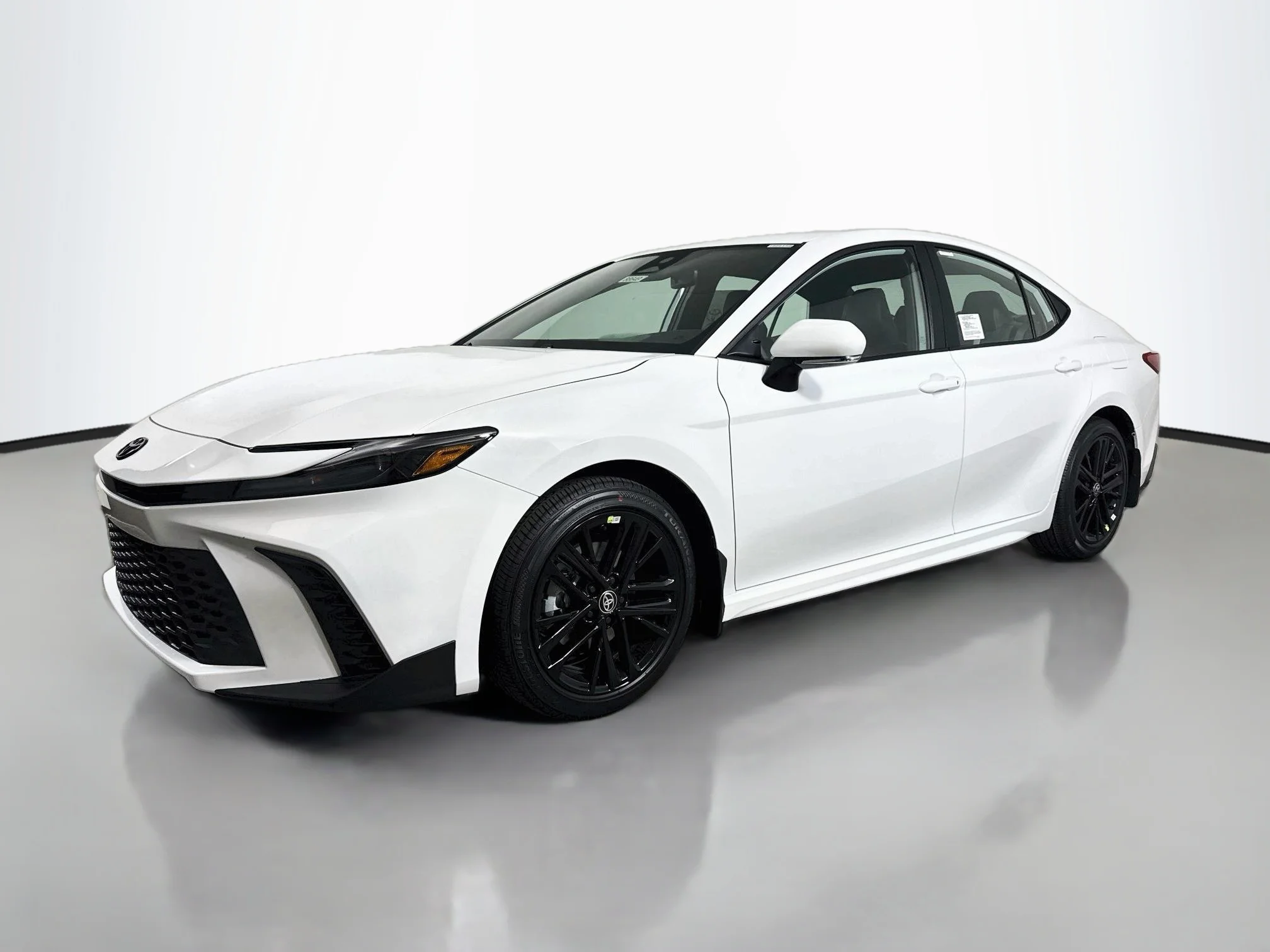 New 2026 Ice Cap Toyota SE image 3