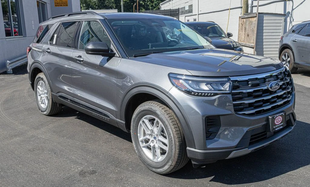 New 2026 Gray Ford Active image 8
