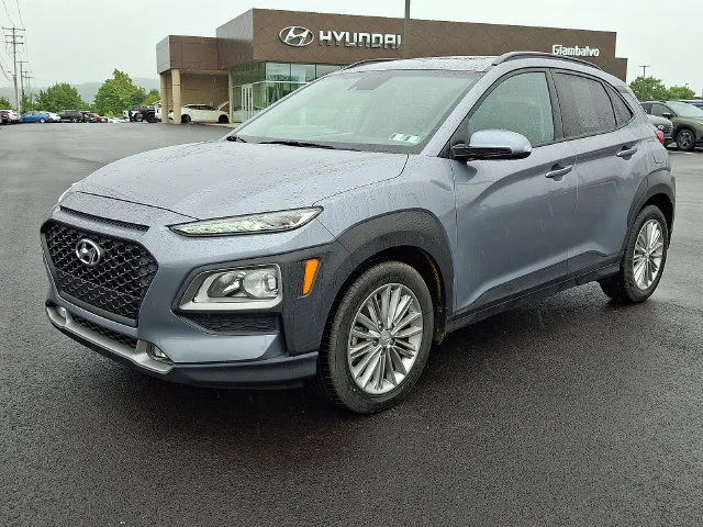 Used 2021 Silver Hyundai SEL Plus image 3