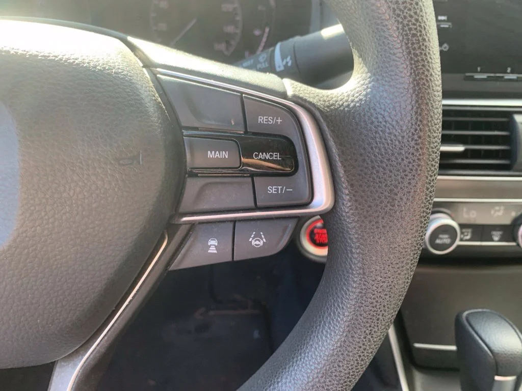 Used 2020 Lunar Silver Metallic Honda LX image 14