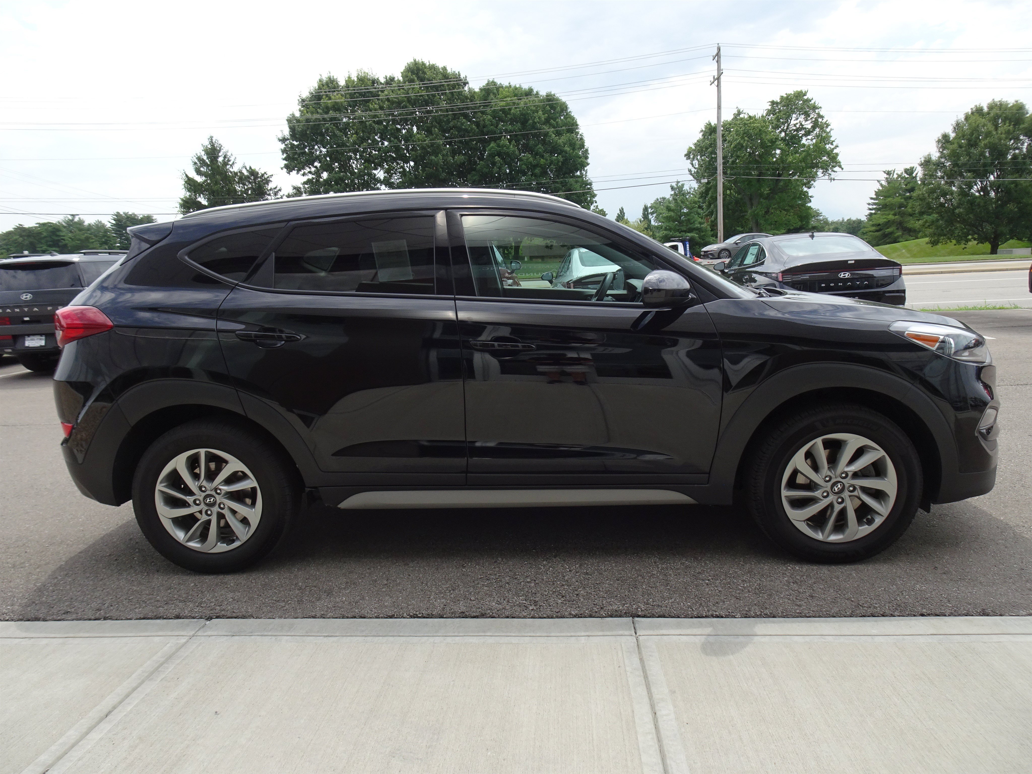 Used 2018 Black Noir Pearl Hyundai SEL image 6