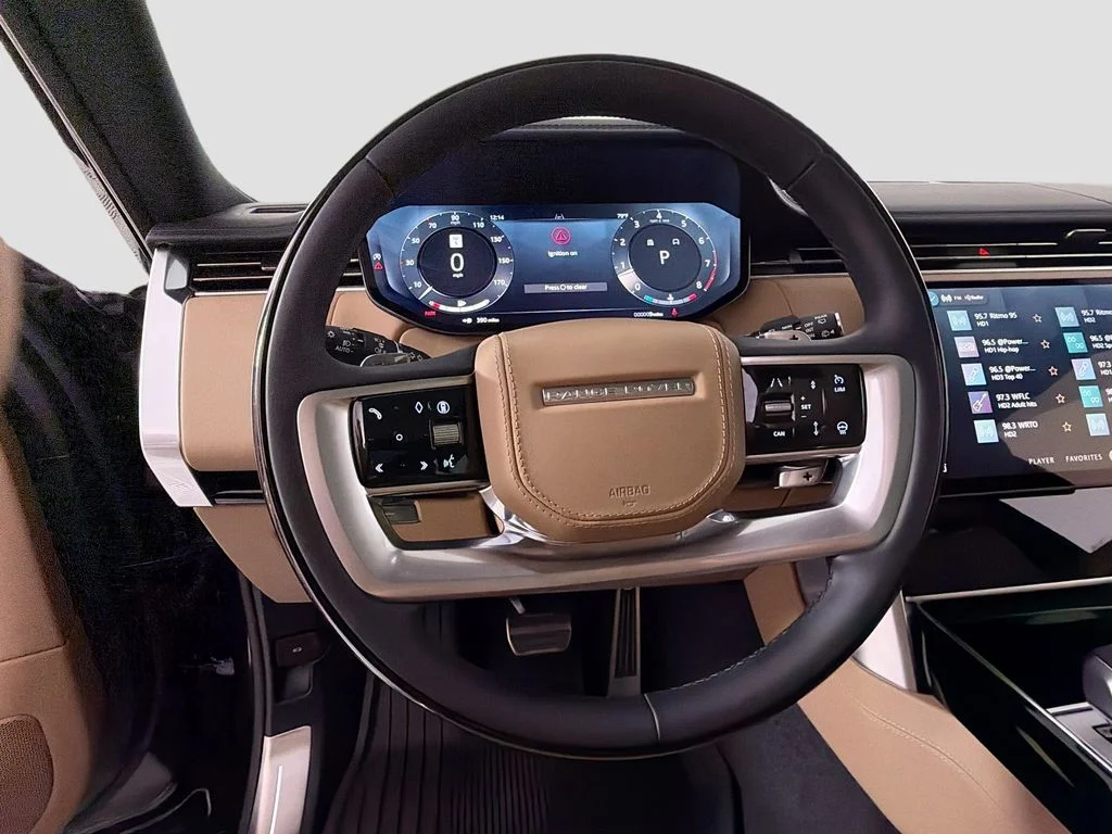 New 2026 Santorini Black Land Rover SE image 11