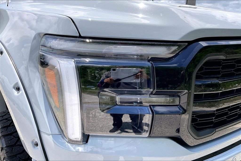 New 2026 Ford F-150 Lariat 4D SuperCrew