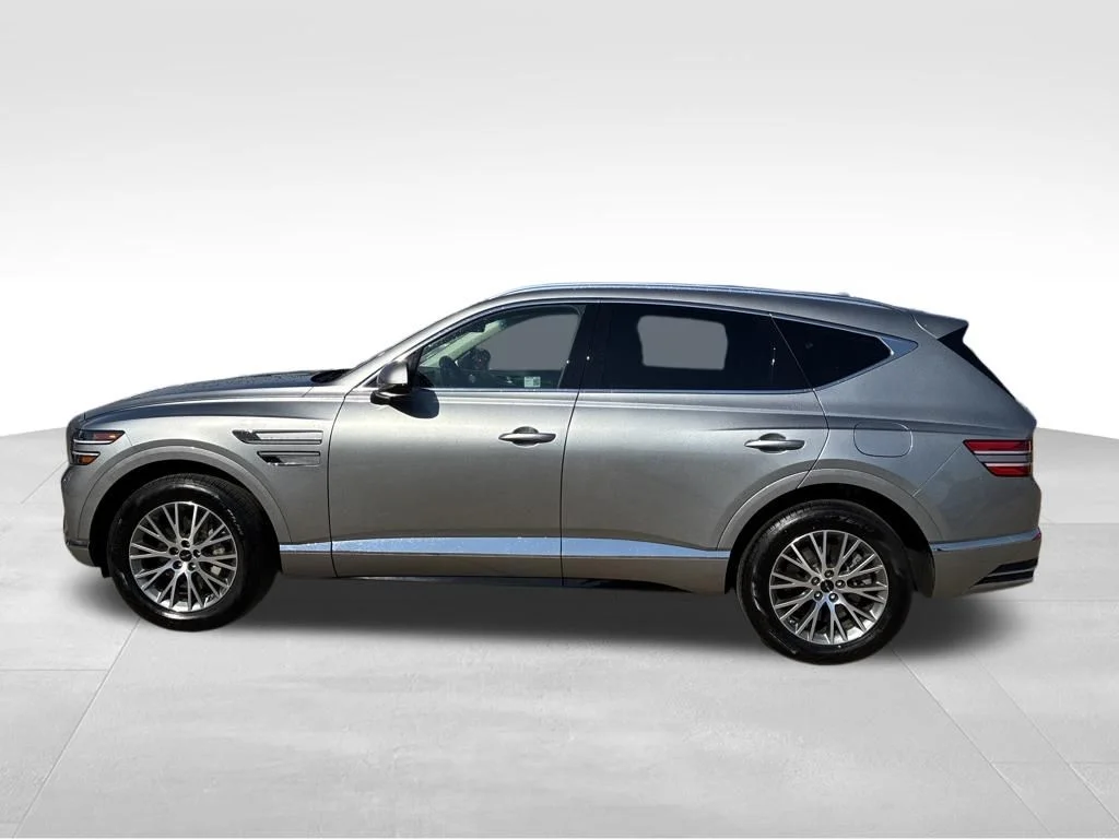 Used 2025 Silver Genesis 2.5T image 2