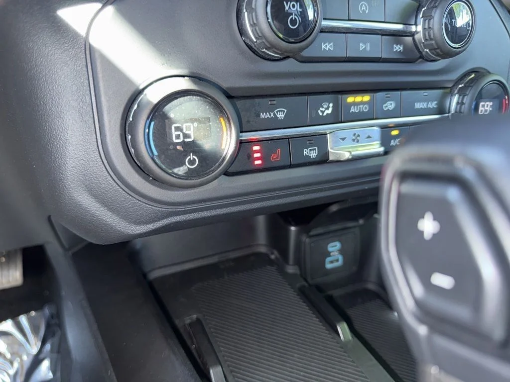 Used 2025 Black Ford Big Bend image 17